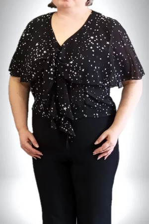 Τοπ μπλούζα μουσελίνα μαύρη με ψιλά λευκά αστεράκια