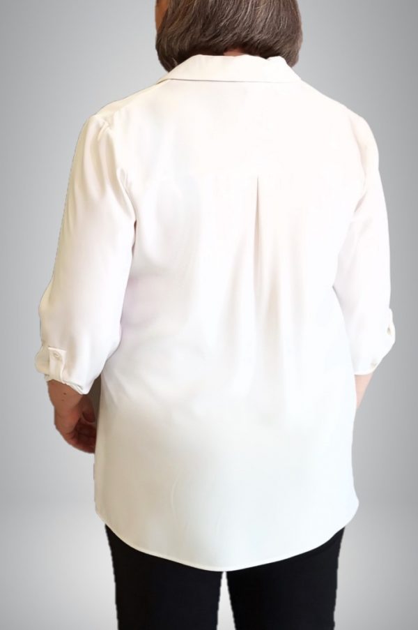 Λευκή μπλούζα με γιακά και τρουακάρ μανίκι