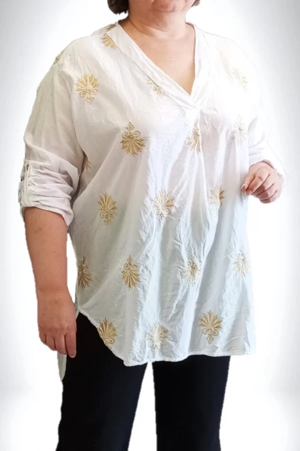 Ασύμμετρη μπλούζα με διακοσμητικά χρυσά κεντήματα